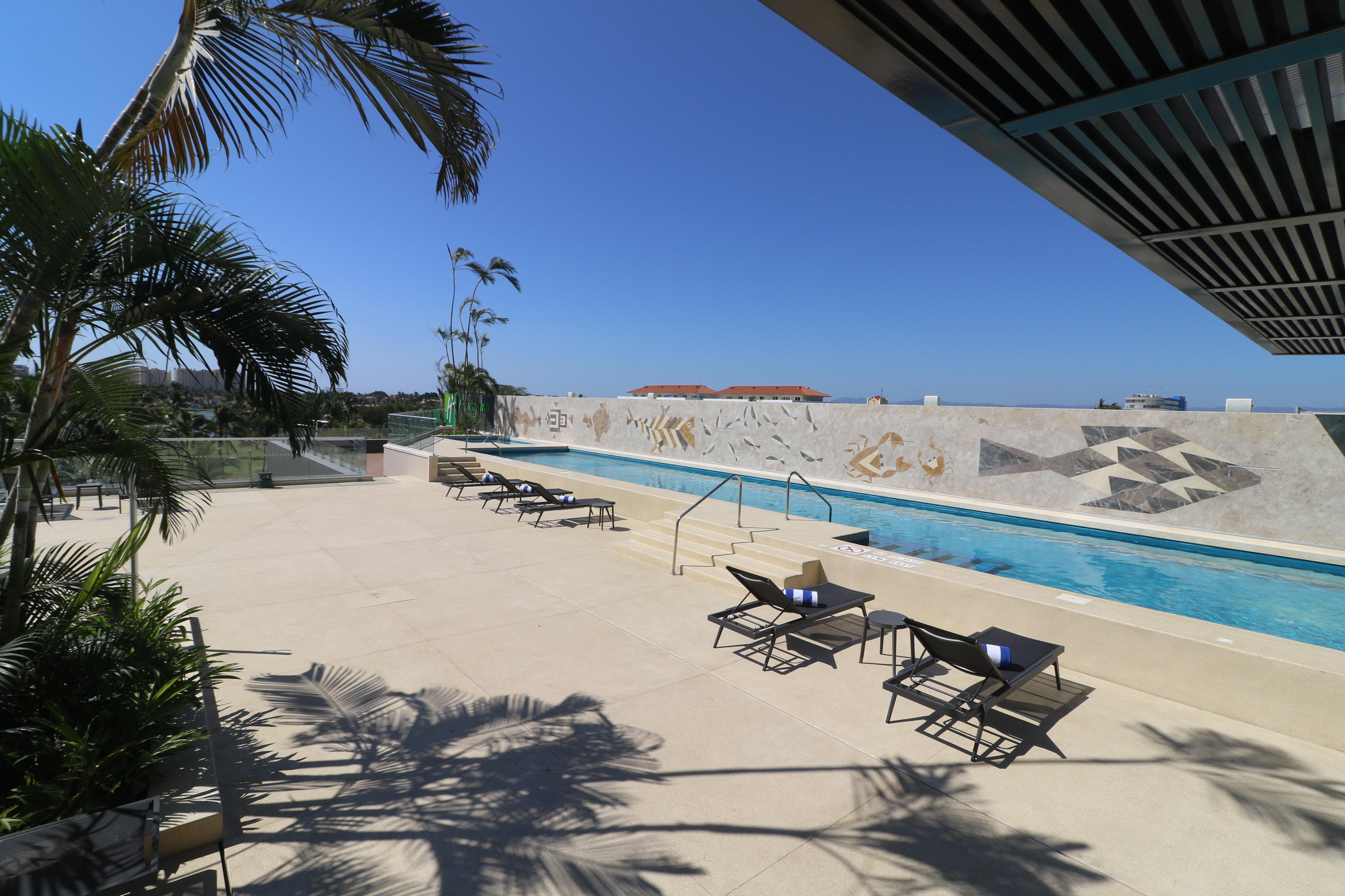 Holiday Inn & Suites - Puerto Vallarta Marina & Golf By Ihg Екстер'єр фото