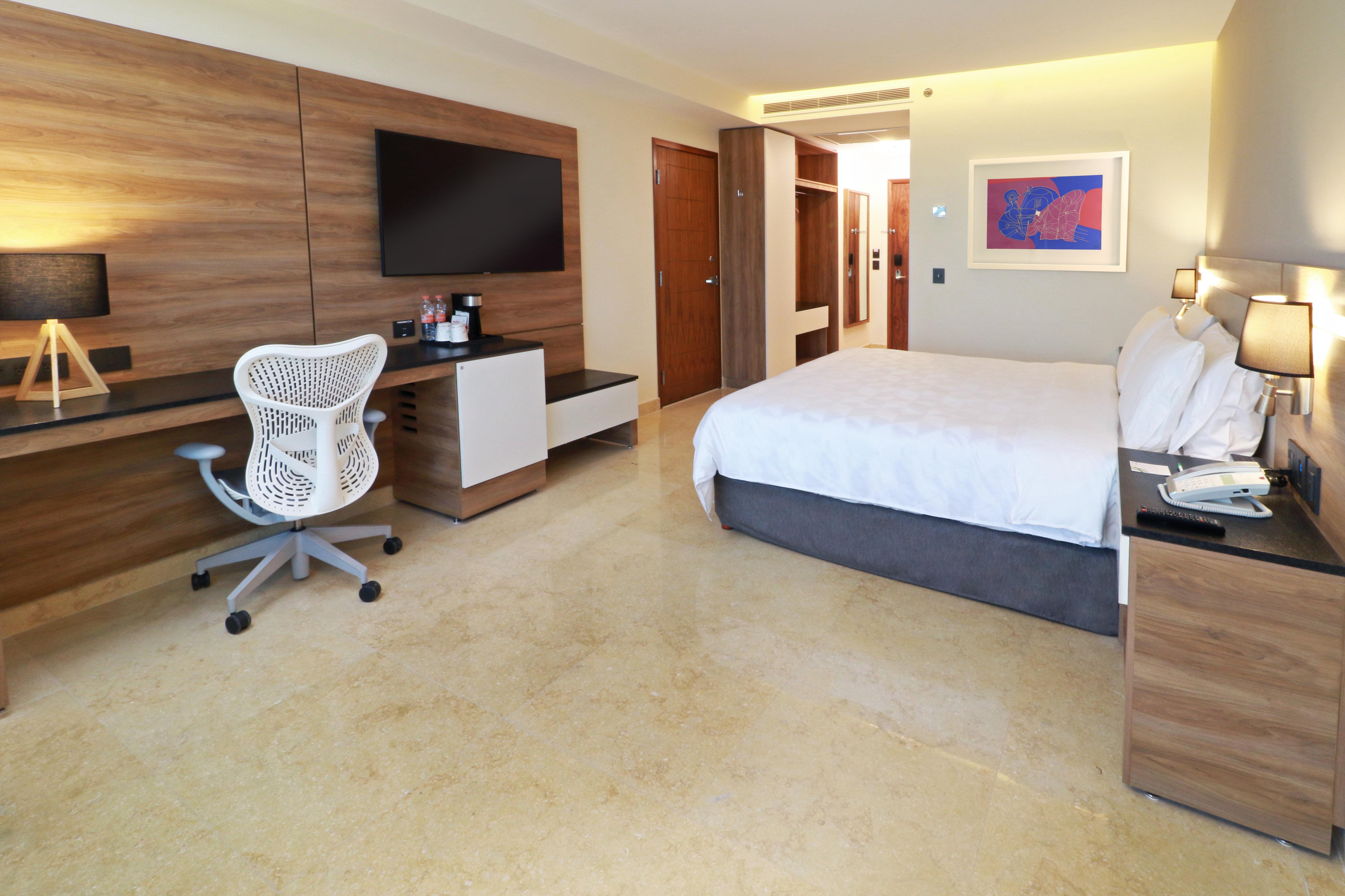 Holiday Inn & Suites - Puerto Vallarta Marina & Golf By Ihg Екстер'єр фото